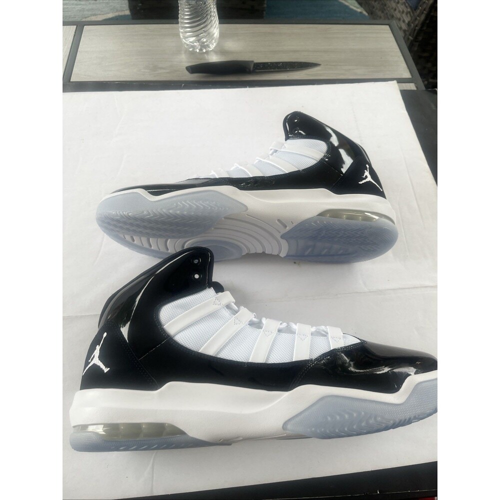 Size 13 - Air Jordan Max Aura Black White